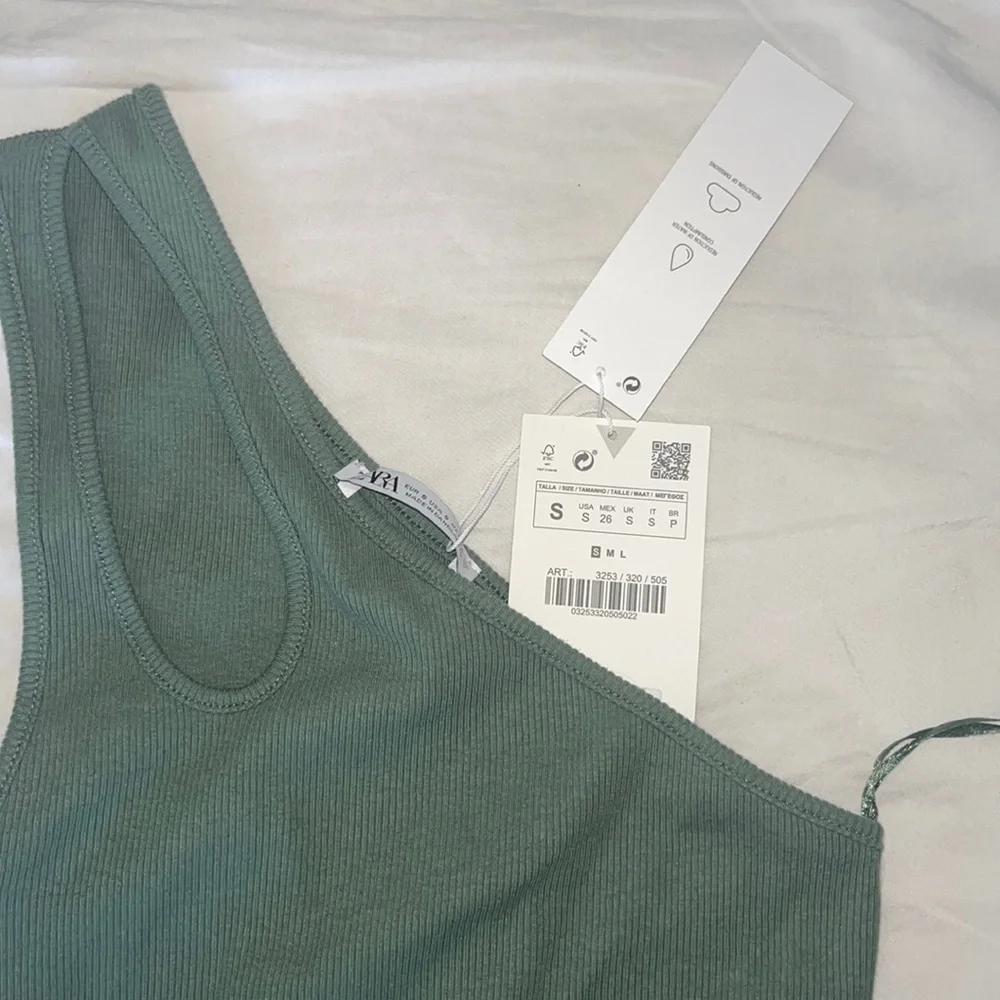 NWT💚Zara Asymmetrical Rib Top 🌳 - Picture 7 of 7